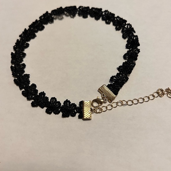 Jewelry - 11” to 15” Black Choker Necklace Flowers Goth Emo Adjustable